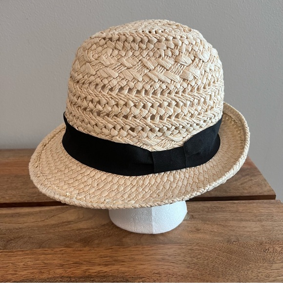 J. Crew Factory Accessories - J. CREW Factory Straw Fedora Hat with Black Ribbon